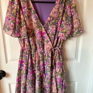 Chic Floral V-Neck Midi Dress